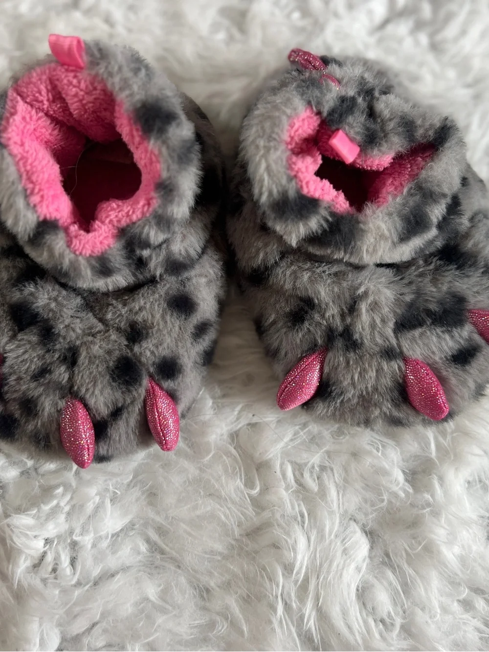 wonder nation Grey Leopard Plush Slippers with Pink Accents